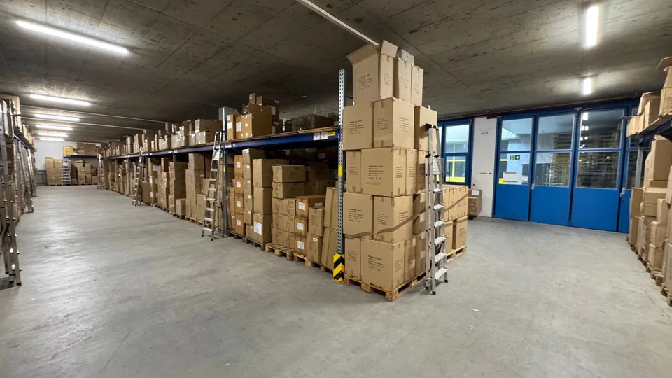 Spazio di stoccaggio pratico nella zona industriale di Burgdorf