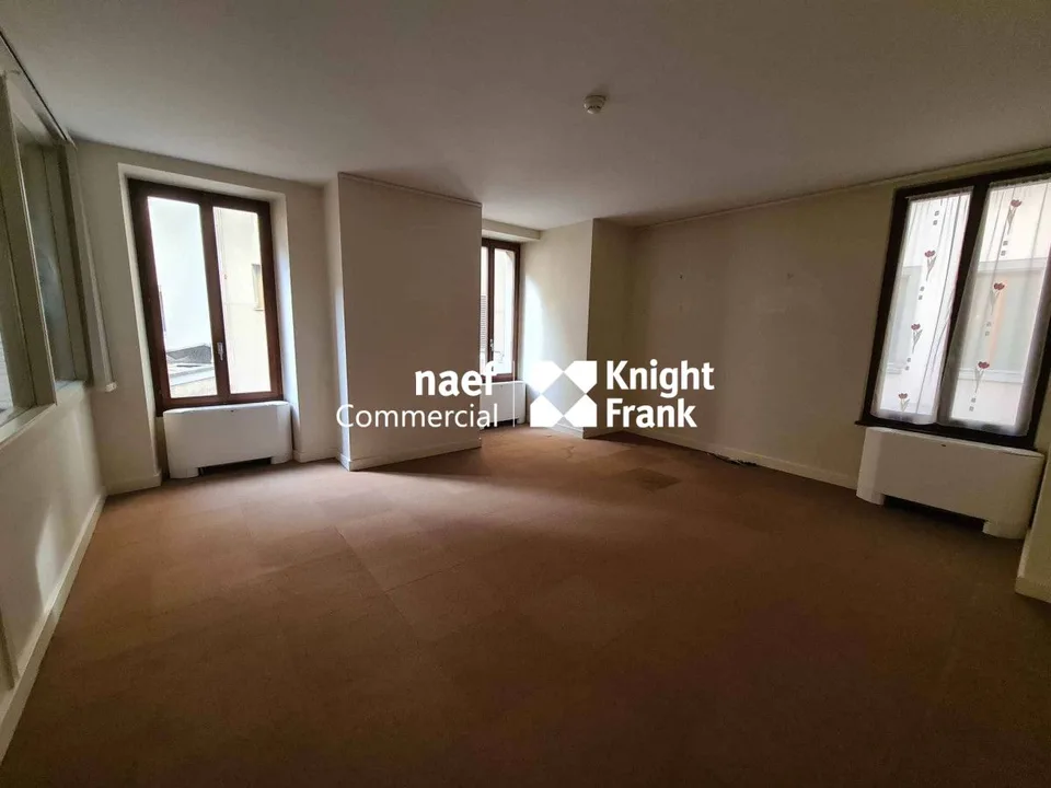 Chantepoulet - Bureau au 2eme étage de 185 m² quartier dynamique
