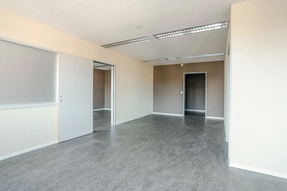 Office Space in Shopping Center at Stadtgarten (Limited Time)