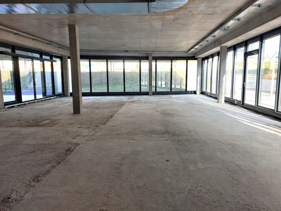 Geschäftsfläche im Erdgeschoss von ca. 210 m2 – Nähe Einkaufsmöglichkeiten