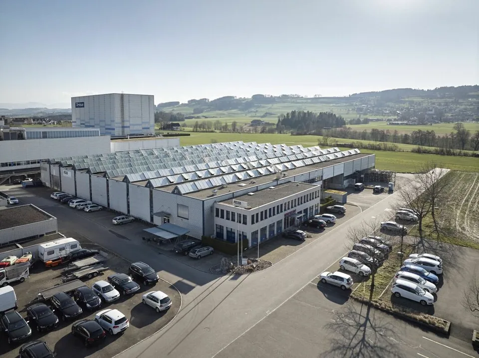 Espace commercial et de stockage ! Votre nouveau lieu d'affaires !