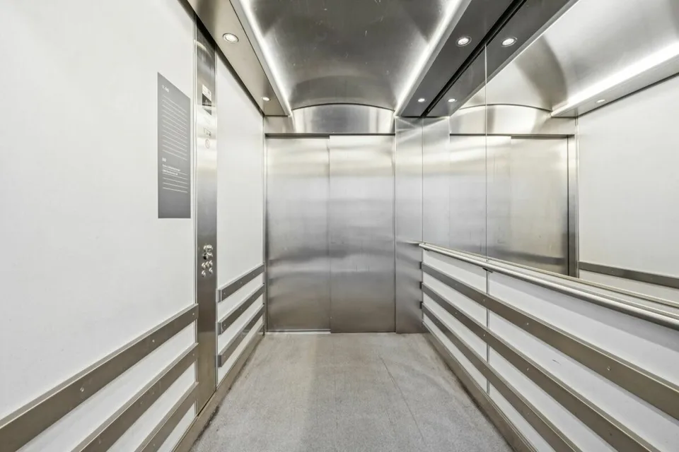 Zürichstrasse 72: Bürofläche mit 199 m²