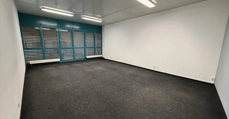 Bureaux modulables d'environ 881m2 sur 2 niveaux – photo 8 sur 10