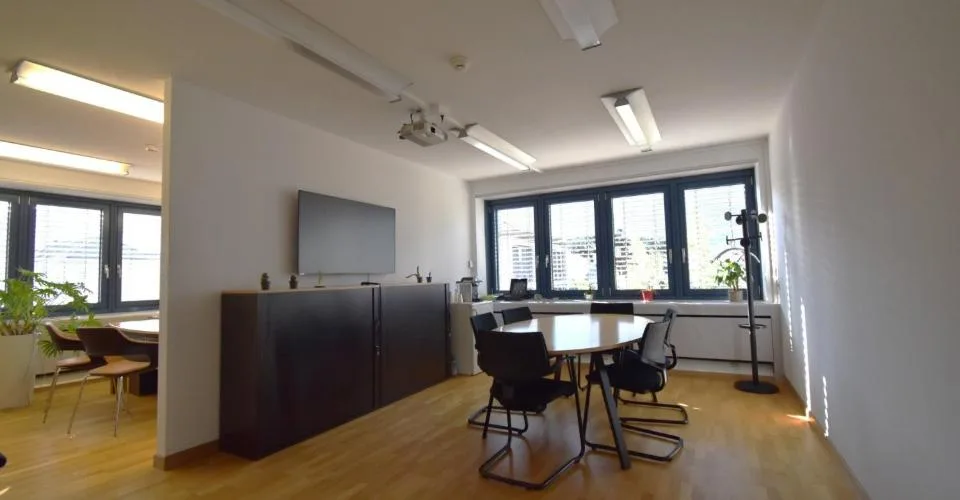 Commercial 5 rooms