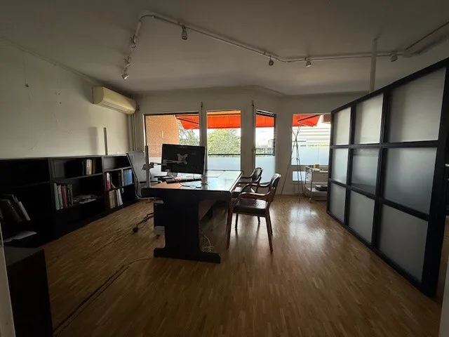 Industrie 4 Zimmer