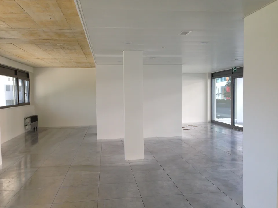 La tua futura arcade idealmente situata a Nyon - 1 mese di affitto offerto!