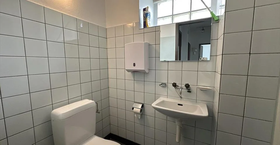 Büro 4 Zimmer