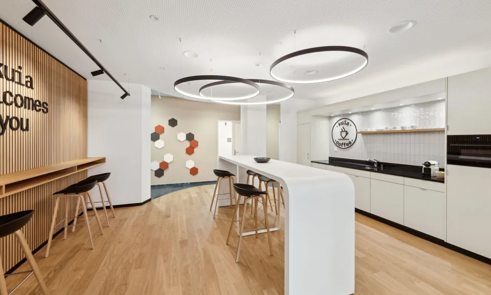 Bestpreis-Büro mit Wohlfühlfaktor für 3 Personen