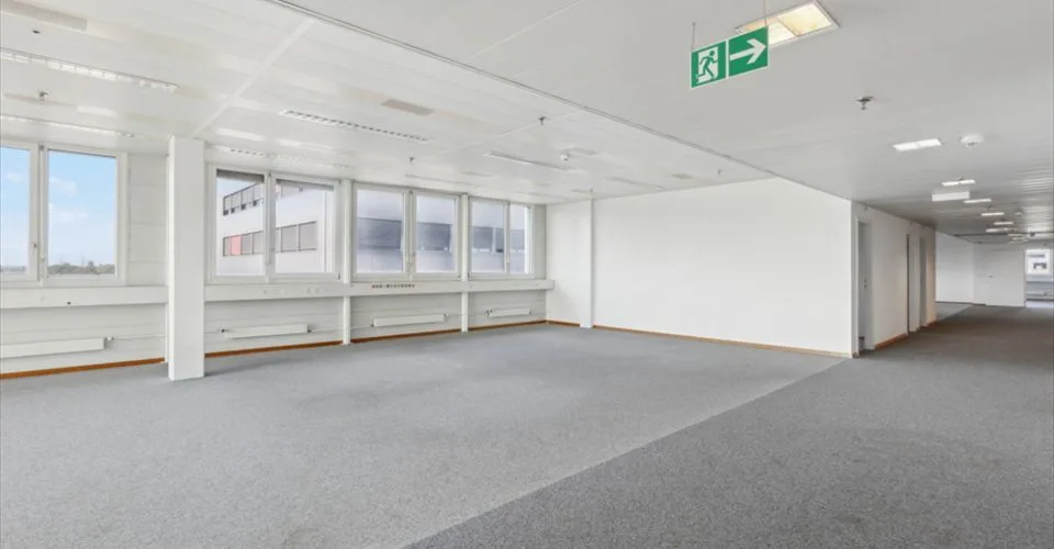 Office 18 rooms