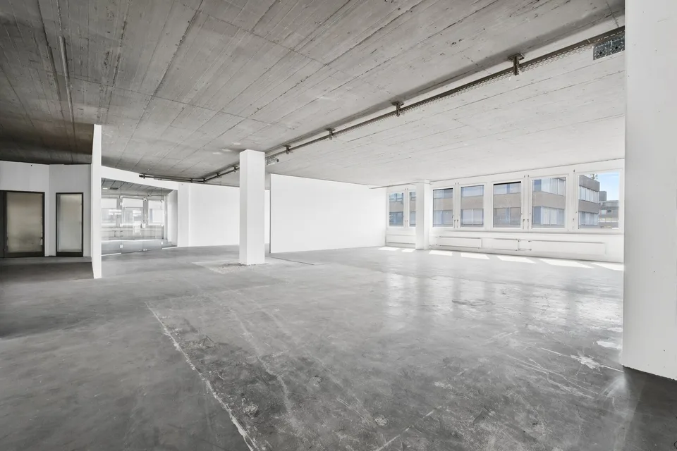Warehouse, Office or Commercial? Found here!