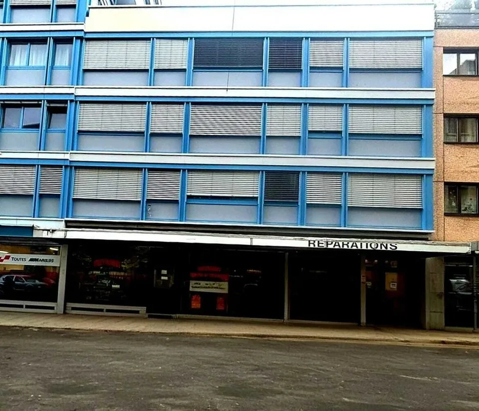 Arcade spacieuse et lumineuse au coeur des Acacias - 243 m2