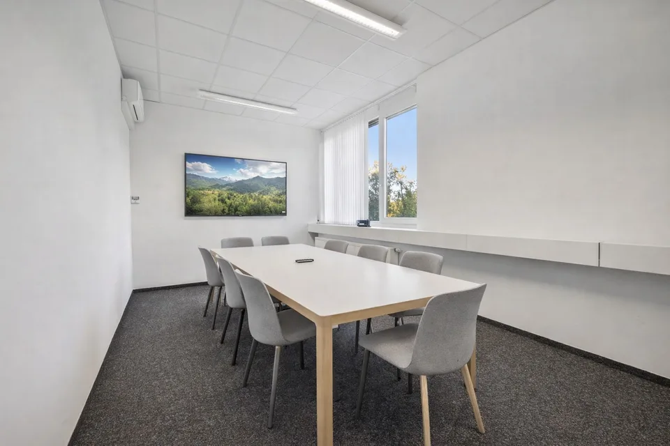 Office space with terrace access - ideal for co-working