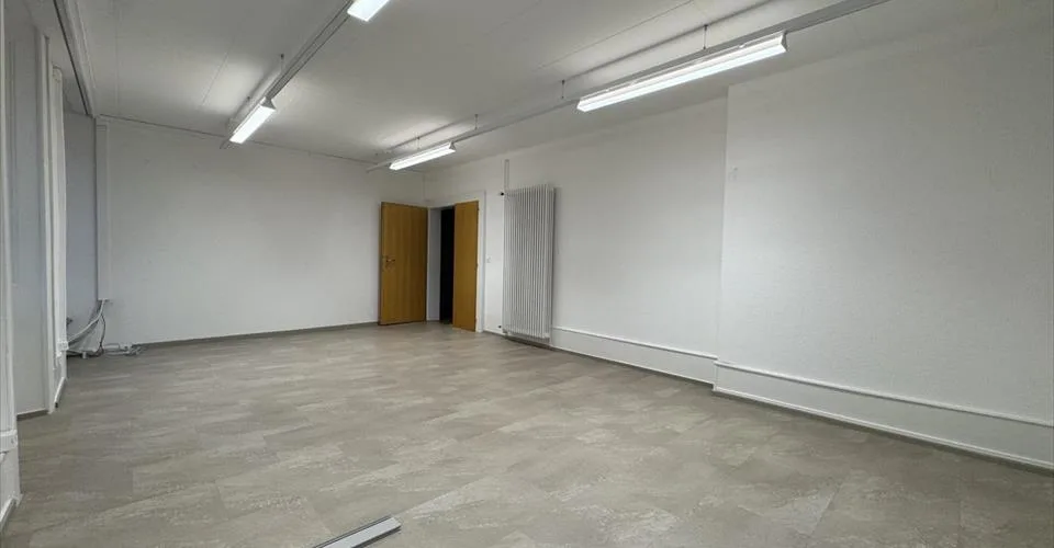 Büro 4 Zimmer