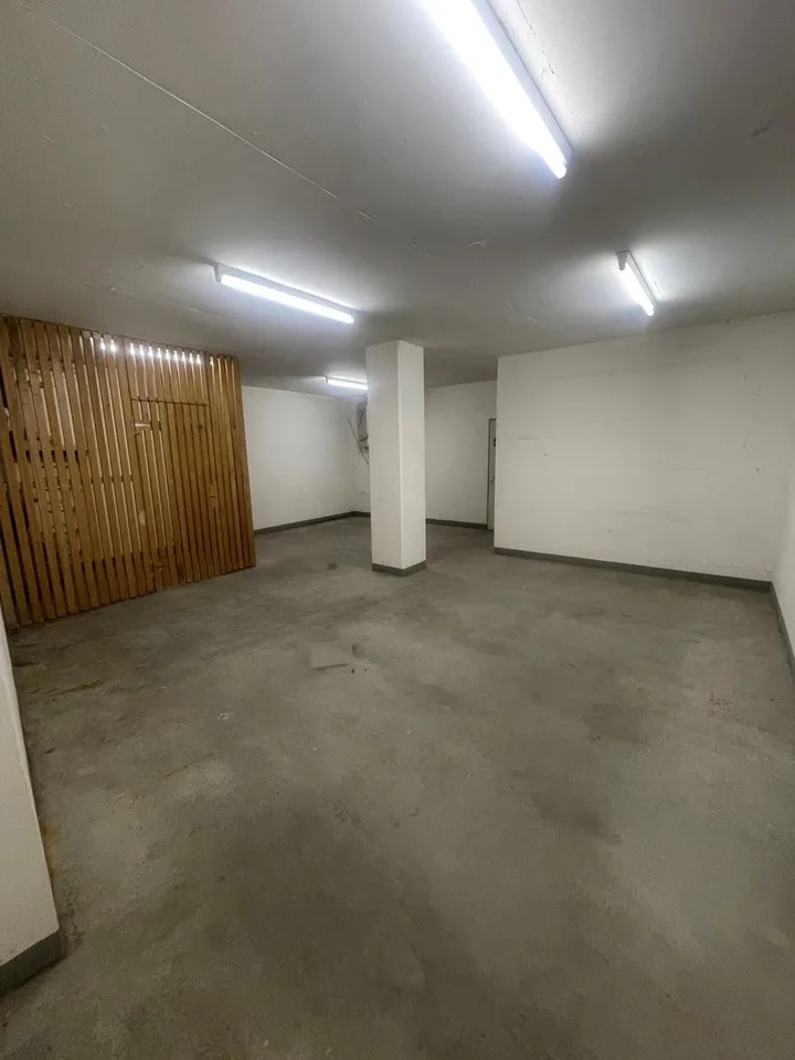52m2 Lagerraum zur Miete in der Nähe des Zentrums von Neuchâtel