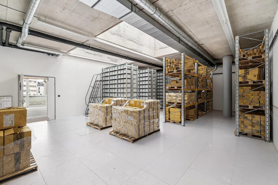 Zentrale Bürofläche in Zürich-Oerlikon zu vermieten