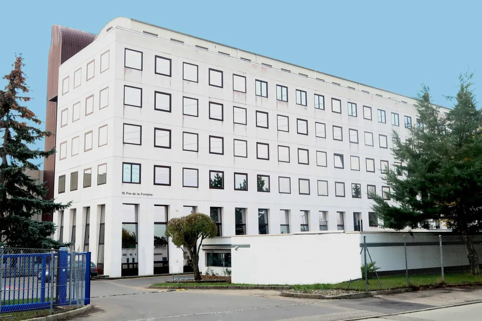 Surface de 860m2 bureau et/ou atelier - Satigny