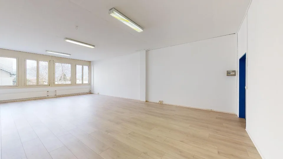 Bureau lumineux et polyvalent de 68 m2 - Quartino