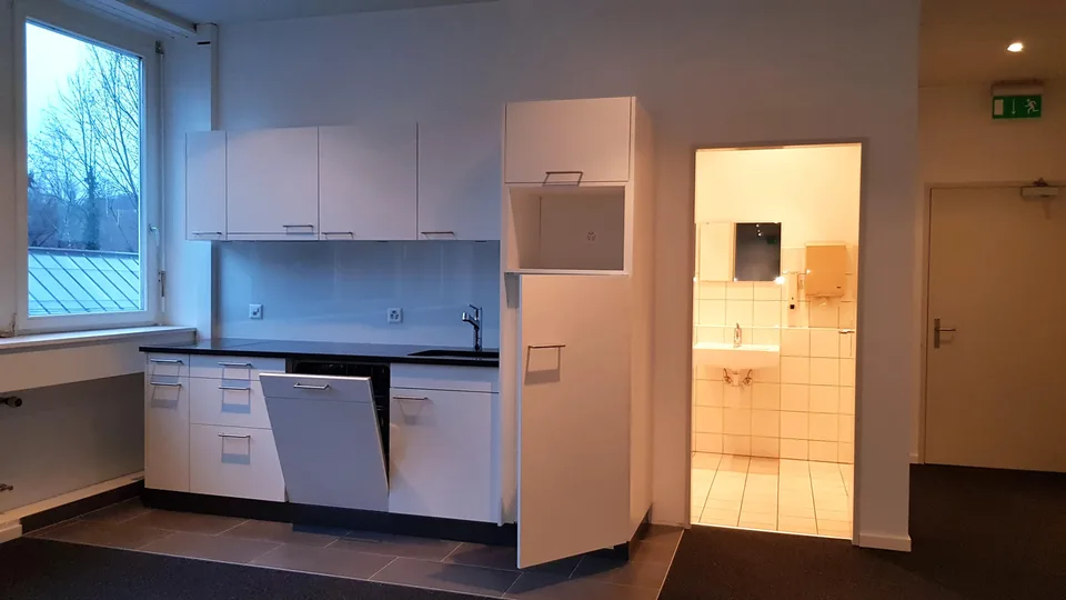 Espace de bureau lumineux à Füllinsdorf