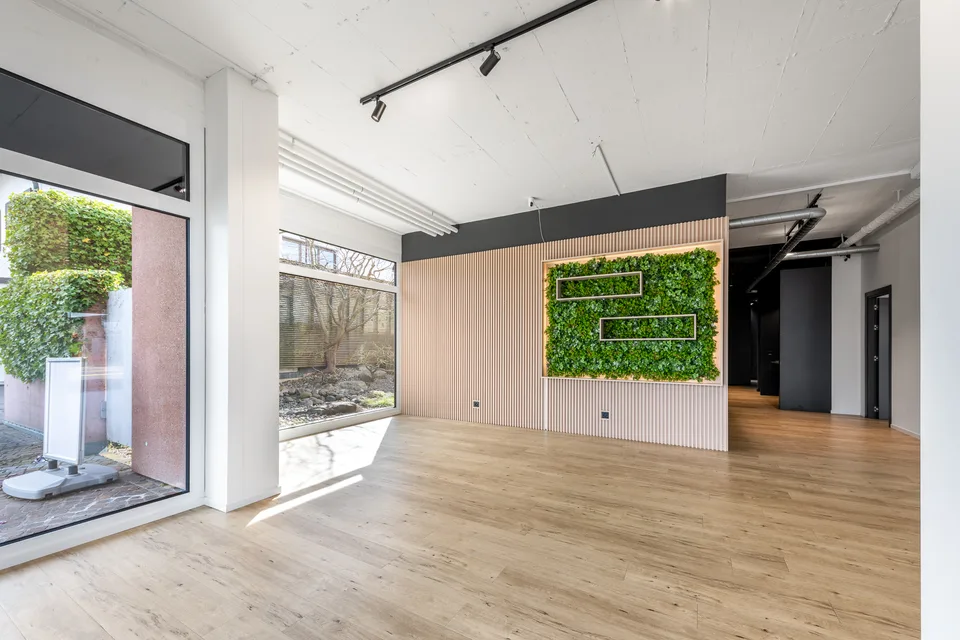 Moderne, hochwertig ausgebaute Gewerbefläche im Zentrum des Mutschellen