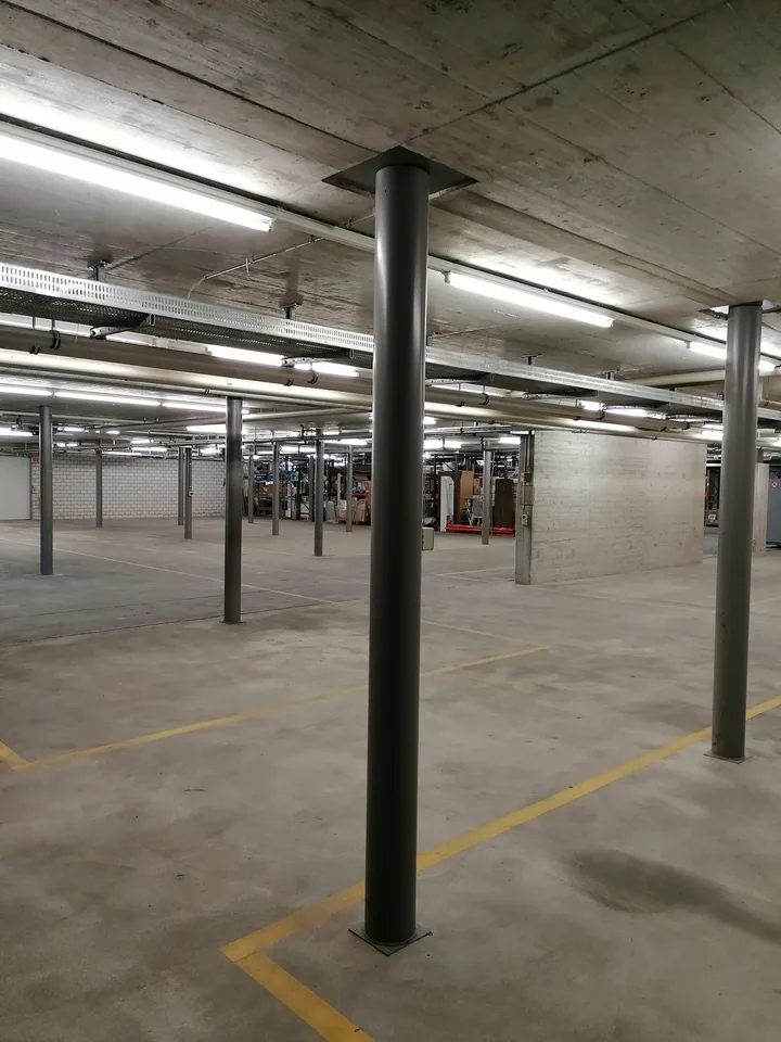 Espace de stockage éclairé à louer au centre de Nidau !