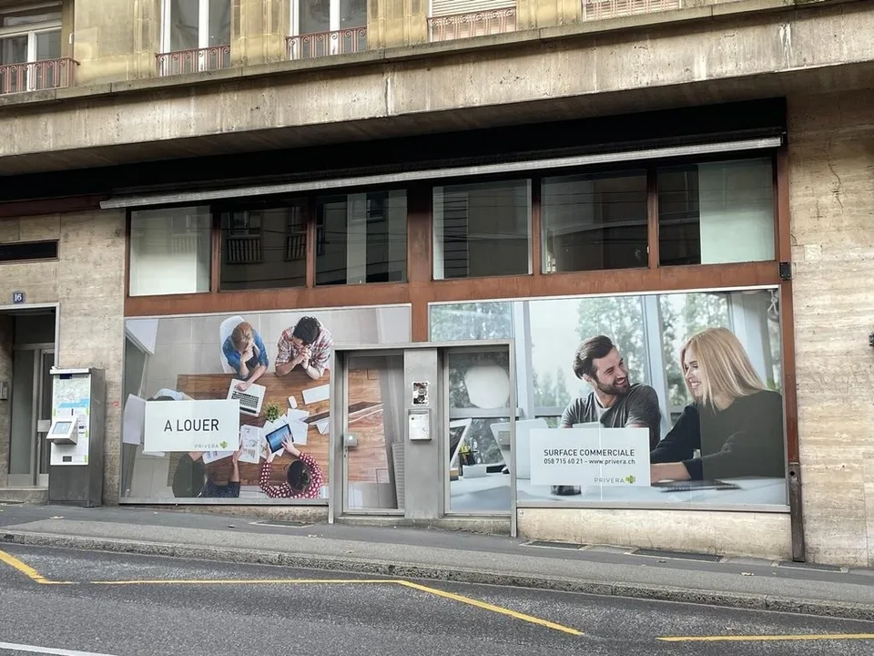 Surface commerciale avec emplacement idéal !