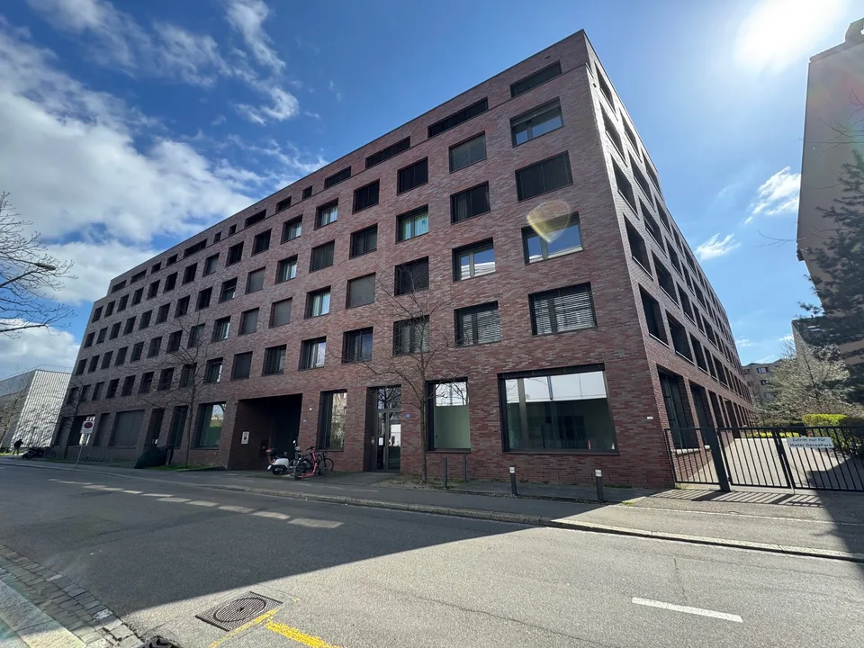 Attraktiver Gewerberaum an zentraler Lage in Basel  165 m² ab sofort verfügb