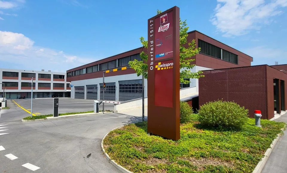 Spazi commerciali a livello del suolo per artigiani e commercianti