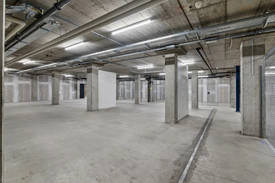 Votre nouvel espace de stockage - compact. Sec. Prêt.
