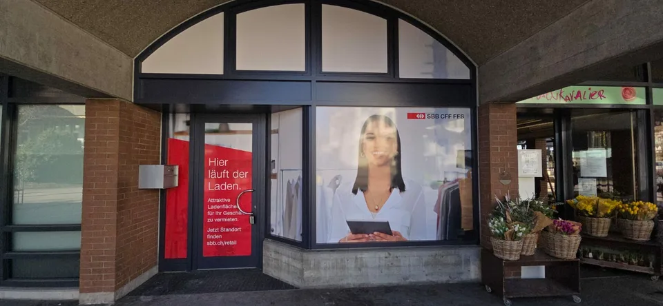 Renovierte Mietfläche direkt am Bahnhof Münsingen – keine Gastronomie