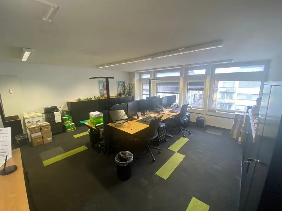 Bureau au centre-ville près de la gare