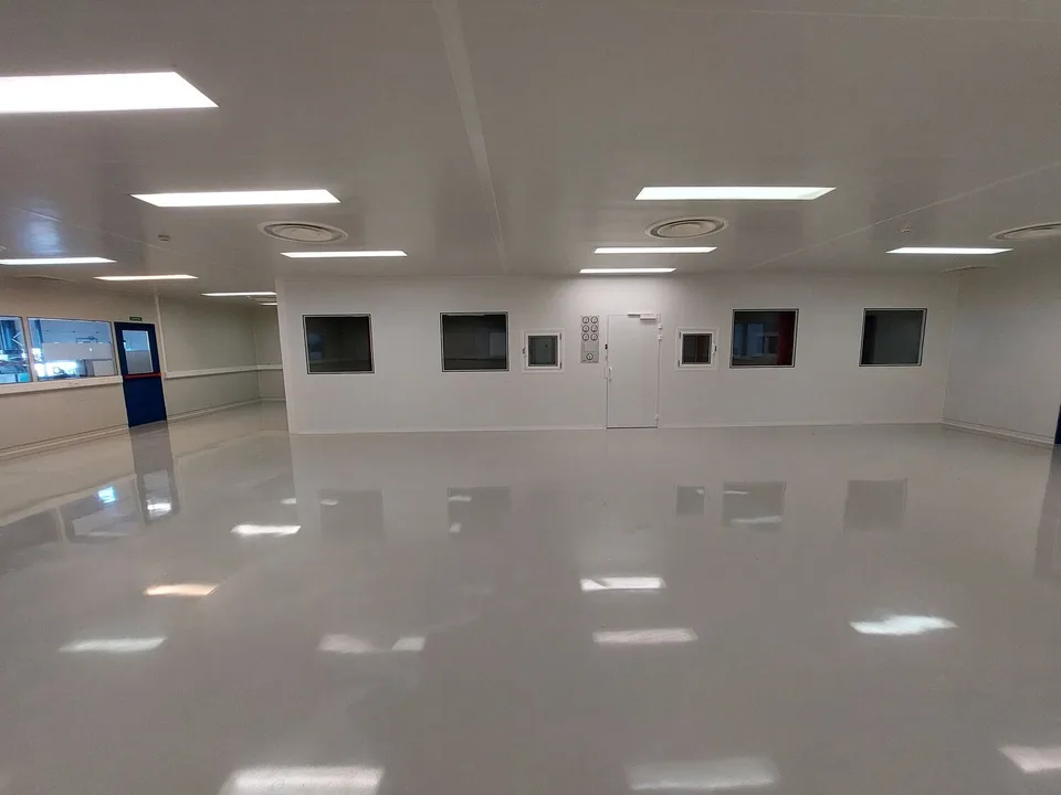 Fläche 350 m2 - Labor/Reinräume