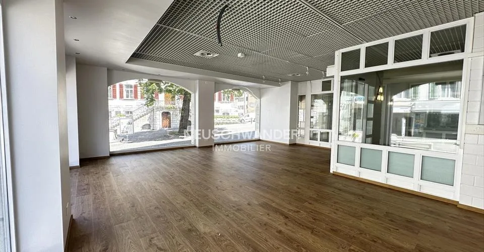 Commercial 1 room