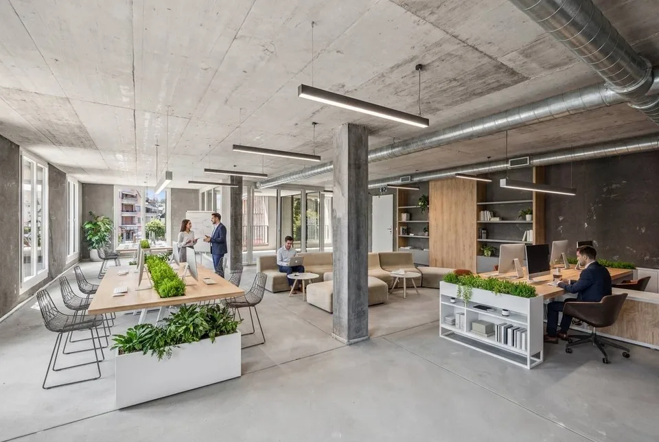 Spazio ufficio luminoso in nuova costruzione - ideale per consulenze, studi o servizi