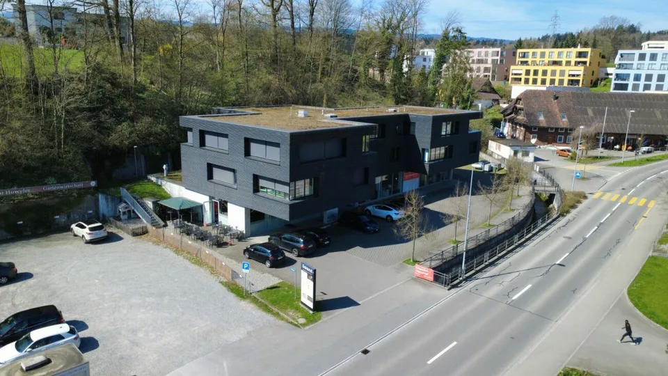 Prêt pour votre entreprise - Espace commercial flexible de 86 m² avec vitrine