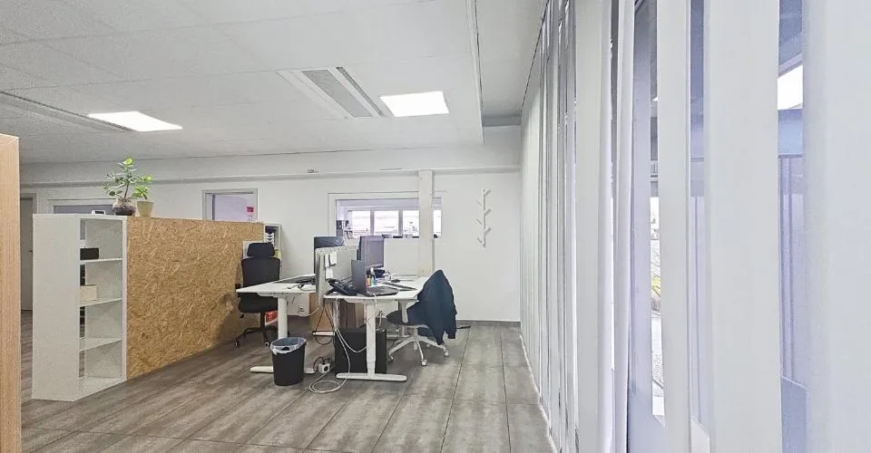 Commercial Space 1 Room