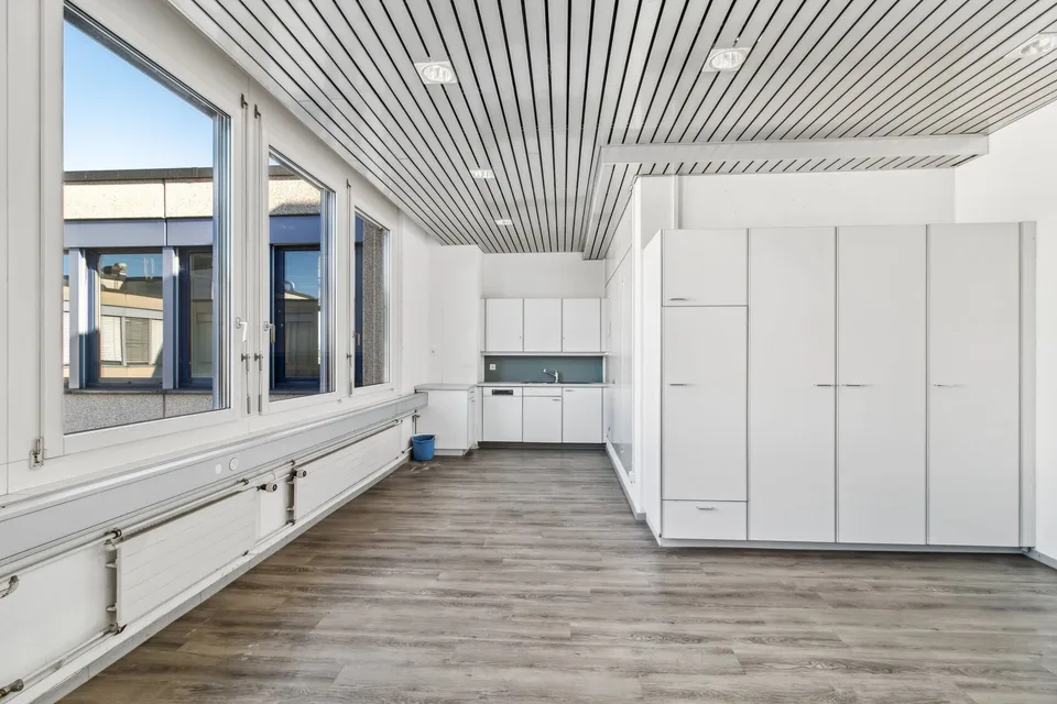 Top di Dietikon – Il tuo spazio ufficio con vista spettacolare!