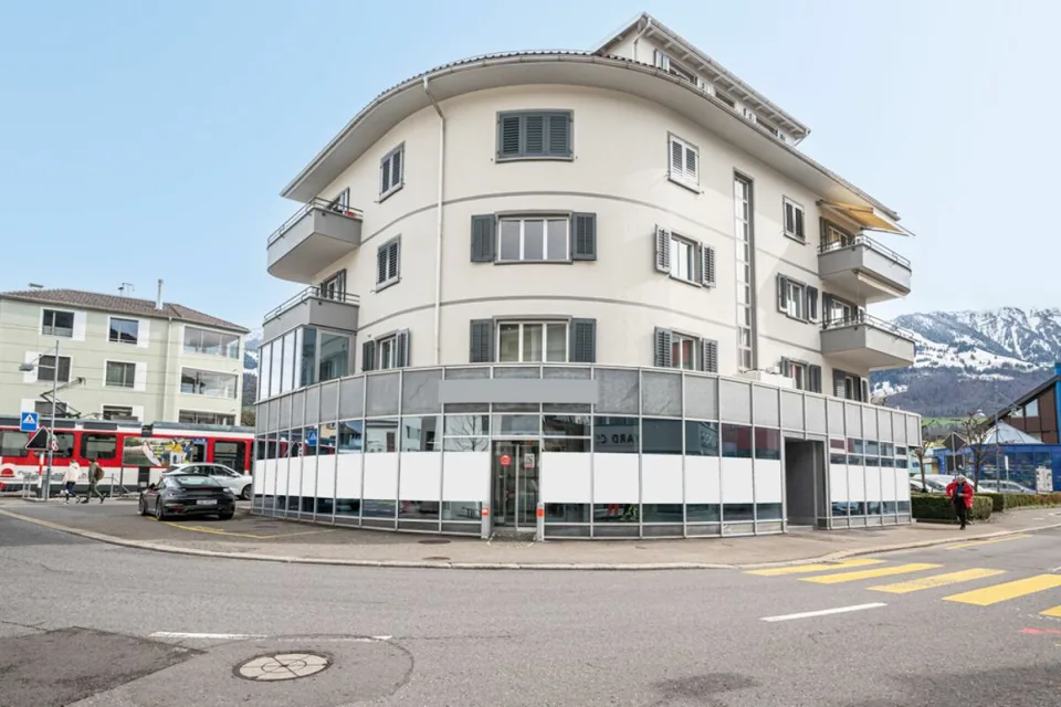 Attraktive Ladenfläche direkt am Bahnhof Sarnen