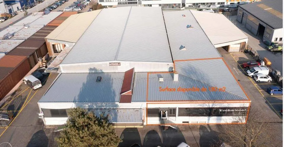 Industrie 4 pièces
