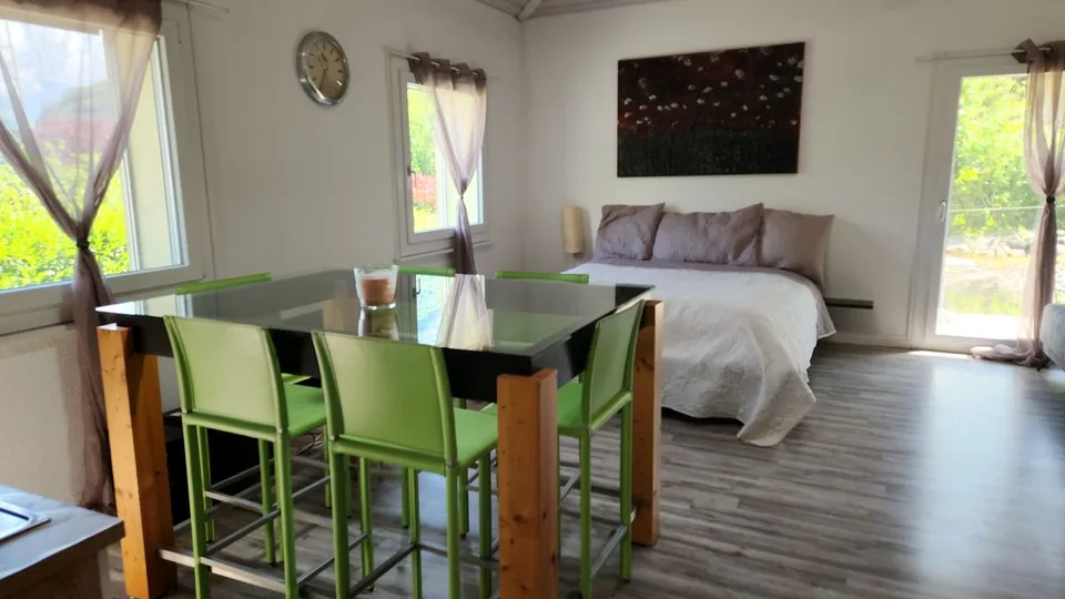 Loft de 35 m2 à louer avec vue à Saint-Maurice, CH
