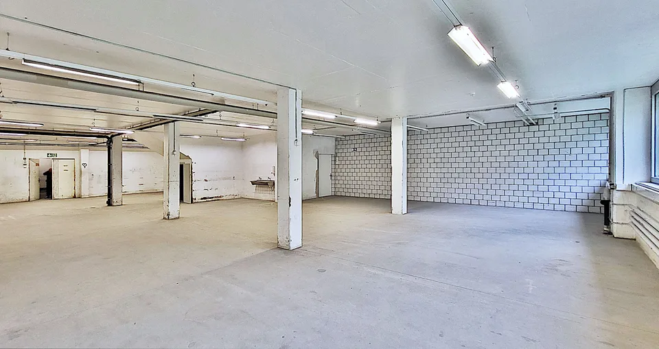 "252 m² Gewerbefläche - ideal für diverse Nutzungen!"