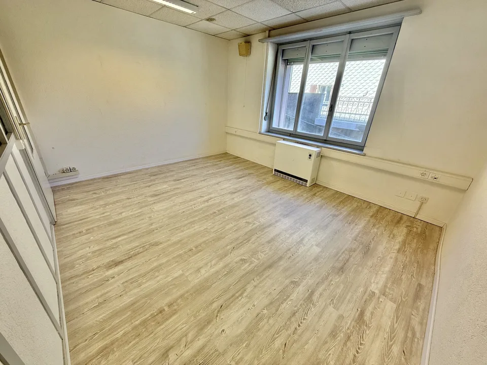 In affitto a Reconvilier spazio commerciale n. 3 di 14,70 m2