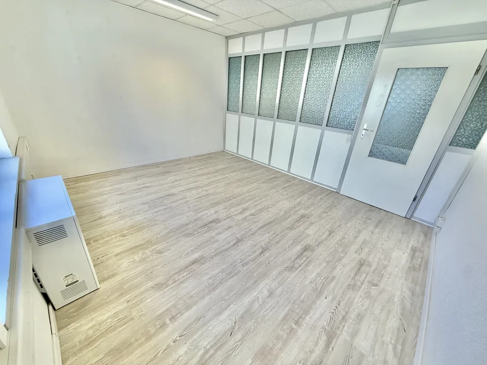 In affitto a Reconvilier spazio commerciale n. 3 di 14,70 m2