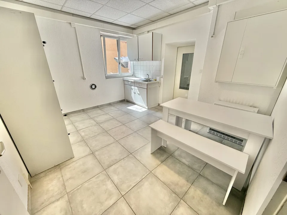 Zu vermieten in Reconvilier Gewerbefläche Nr. 3 von 14,70 m2 – Foto 11 von 13