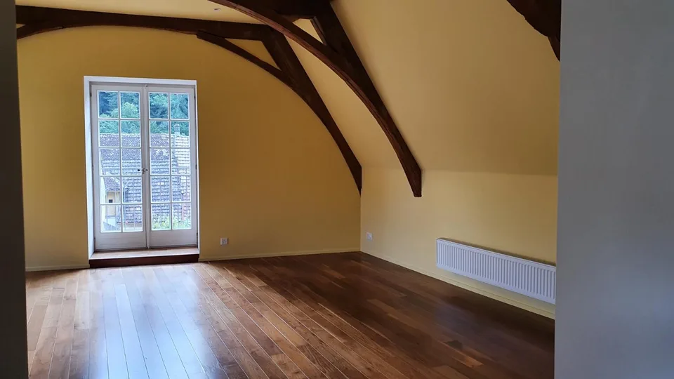 Place de l'Église Collégiale 2, Valangin - Appartement 2 pièces au 3ème étage
