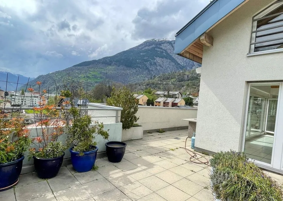 Gemütliches Zimmer zur Miete mit Ausblick in Naters
