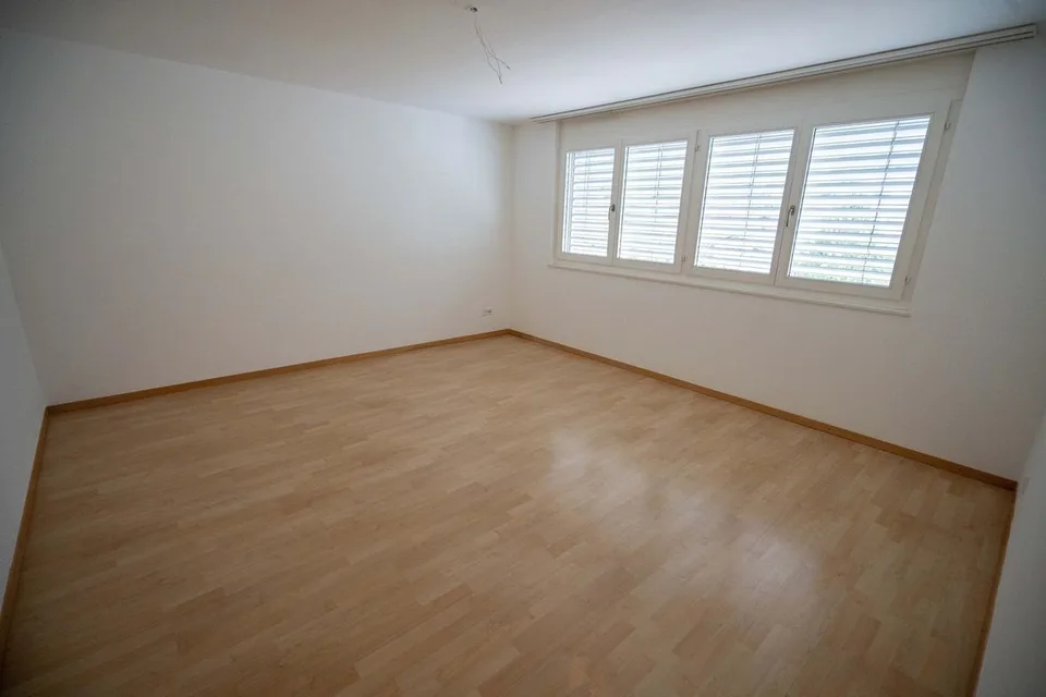 Gemütliches Zimmer zur Miete mit Ausblick in Naters