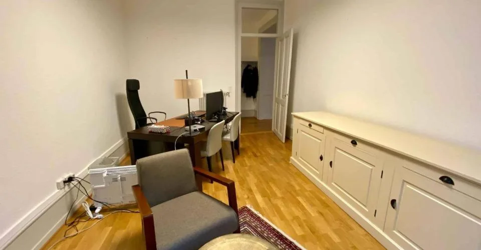 Büro 4 Zimmer