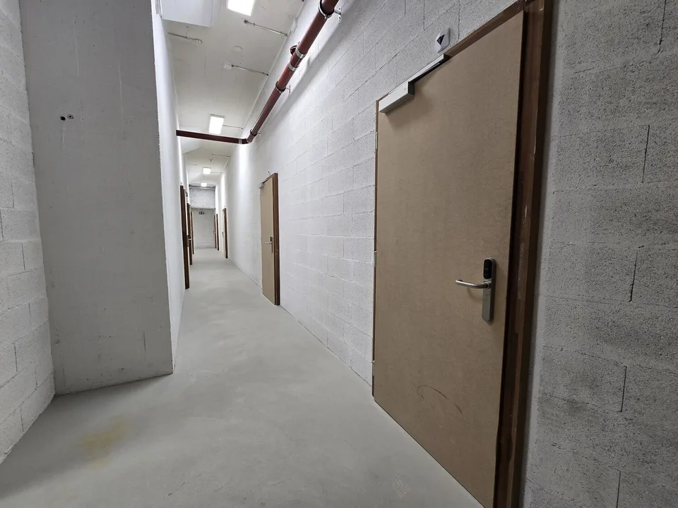 Grosses Depot 295m2 – Ausgezeichnete Lage – Blécherette