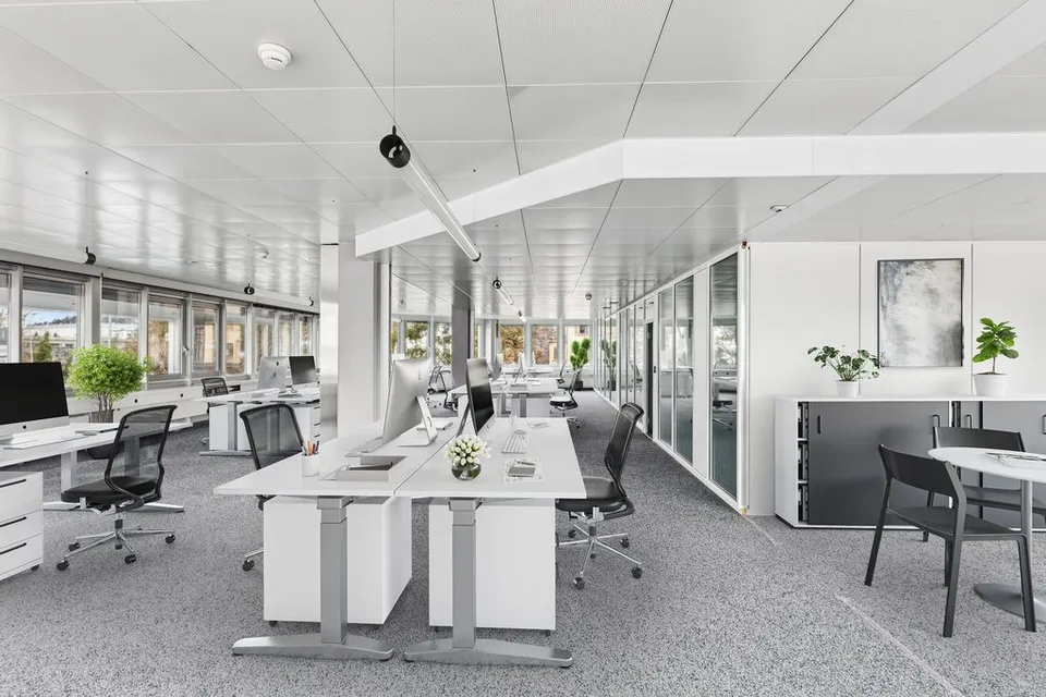 Espace de bureau près de la gare