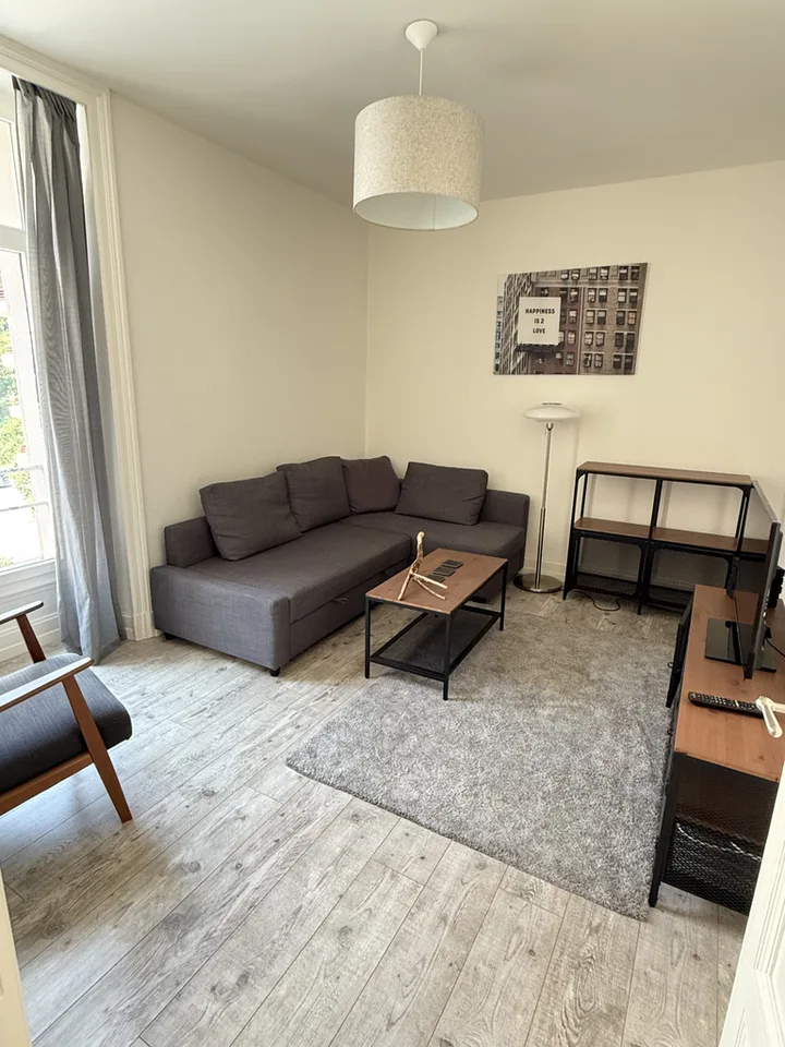 Zu vermieten möblierte Wohnung in einem außergewöhnlichen Rahmen in Territet